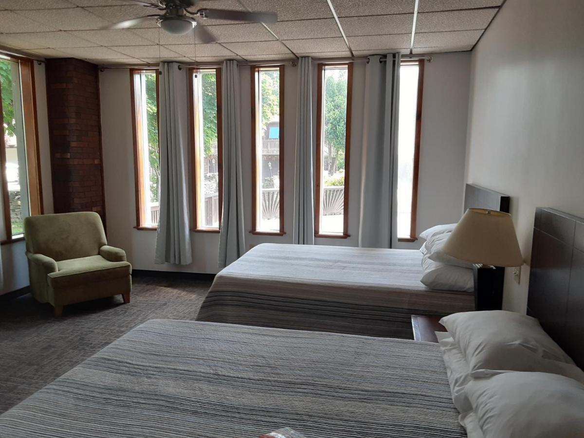 Mountain View Lodge Clifford Экстерьер фото